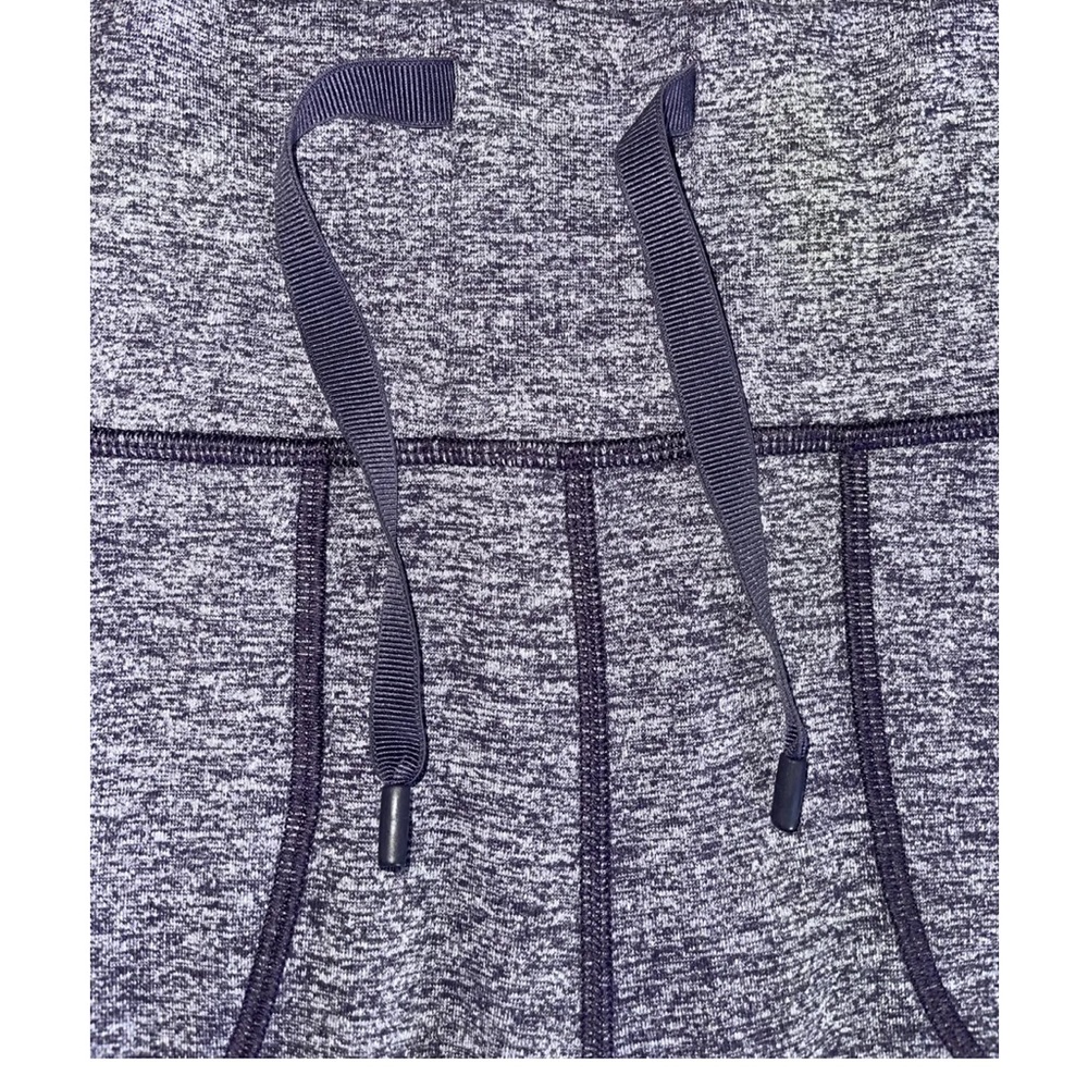 Lululemon straight leg leggings with pockets